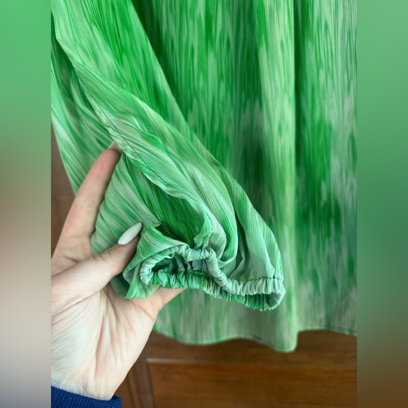 NWT Bailey 44 Clarence Top in Green 🥝 - Picture 7 of 9